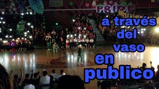 CANTA A través del vaso en publico Grupo Arranke