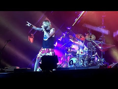 Foo Fighters - Under Pressure (Queen cover) / 4K / Taylor singing & Dave on drumms ROCK IM PARK
