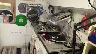 Martinique Feat. Crissy Cee - Pata Pata (Extended Version)