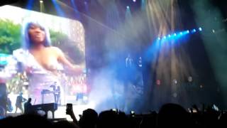 Macklemore & Ryan Lewis - Light Tunnels / Madrid Concert