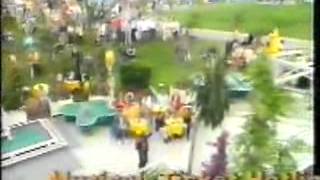 Paul Weller performs "Starlight Express"  (German)