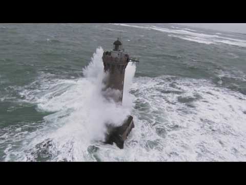 Veselin Tasev - Pacific Waves ( Adam Nickey Remix )