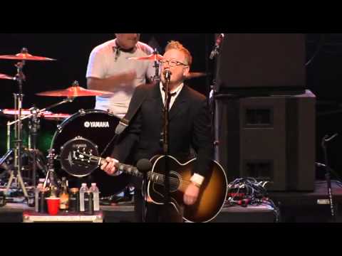 Flogging Molly - Requiem For A Dying Song (Live at the Greek Theatre)
