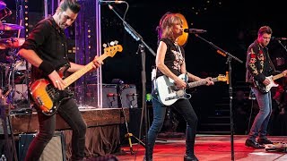 Austin City Limits Web Exclusive: The Pretenders &quot;Talk of the Town&quot;