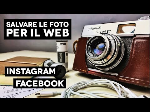 La faccia inumidente fa i bagagli con caffè Fare un peeling laser di una faccia in Perm
