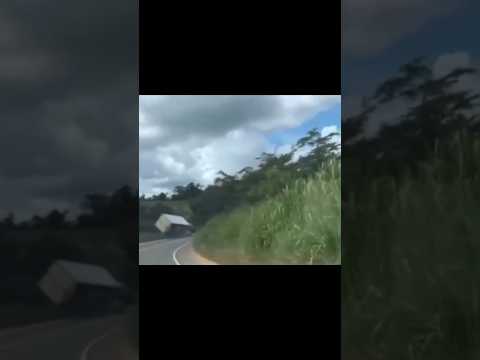 Caminhão tomba e provoca pare e siga em rodovia de São Domingos do Norte