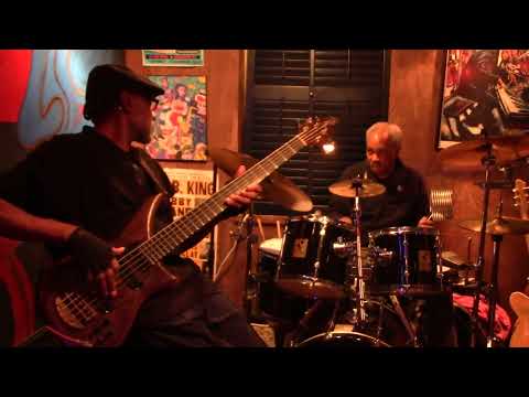 Warming Up with Darryl Mixon, Gary Sykes and Tru Born.