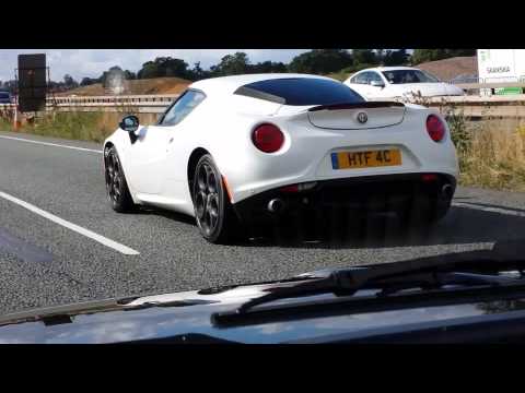 Alfa romeo 4c in full white