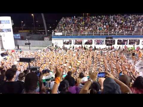 Dragões da Real - Desfile Bateria 2017