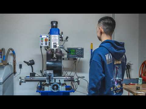 My First Milling Machine! (PM-728VT Unboxing and Setup)