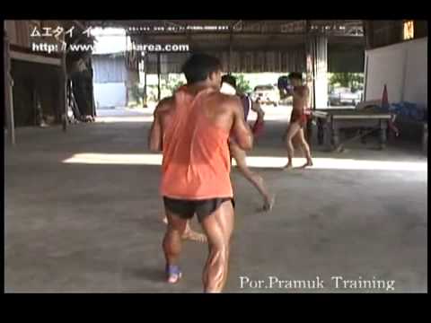 Buakaw Por Pramuk Training !!