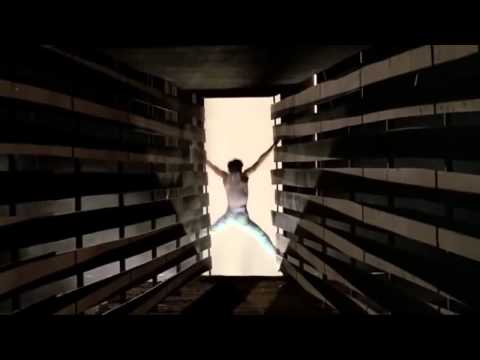 Kevin Bacon Gets Footloose With Michael Jackson