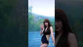 cảnh đẹp, gái cũng đẹp