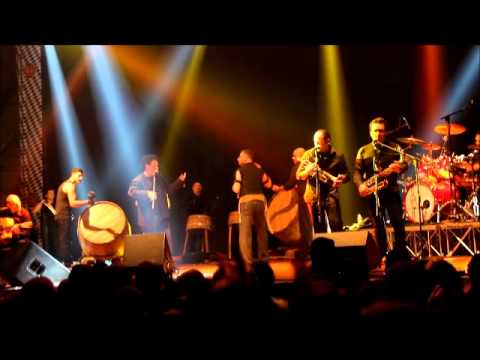 ENZO AVITABILE e i Bottari di Portico - Salvamm'o munn (live)