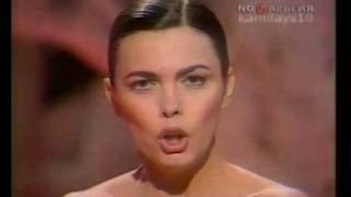 Mireille Mathieu  Mon Dieu, C'est Un Homme