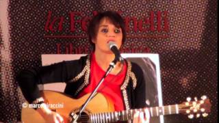 CARMEN CONSOLI: &quot;Confusa e felice&quot; live @ Milano Shoccasse