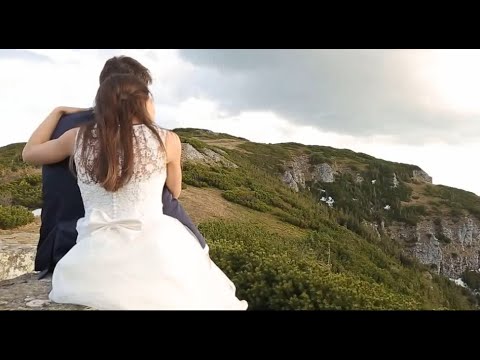 A Hora É Agora video