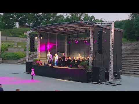 Hanna-Liina Võsa, Reigo Tamm ja Tallinna Politsei Orkester Rakvere Vallimäel 19.08.2025