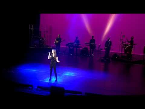 Voice Kid Silke van de Klundert bij Growing Voices 2015