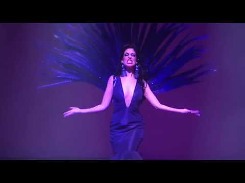 Miss Burlesque WA 2017 Winner Veruca Sour - Red Carpet Parade