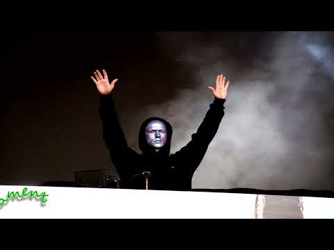 Glockenbach & Chris De Sarandy - Magic Moment (High Sound Quality)