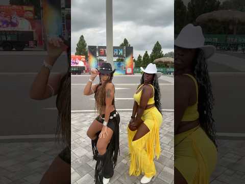 “Cowgirl Trail Ride” #linedance #trailride #countrylinedance #western #trends #dancetrends #cowgirl