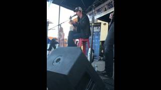 Mo Pitney Sings &#39;I Met Merle Haggard Today&#39; at the 102.7 The Wolf Rodeo Kickoff Concert