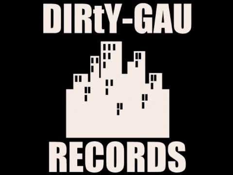 BEN MILLA feat. SLIP CAPONE -IN THA HOOD -