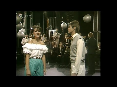 Petra Černocká & Zdenek Merta - Jsou krásy, které neumřou (1983) (HD) úvod s F. R. Čechem