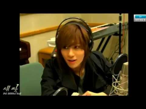 12.03.22 SHINee Taemin's Surprised Expression @ Kiss the Radio