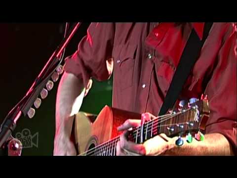 Paul Dempsey - Bette Davis Eyes (Kim Carnes) (Live in Sydney) | Moshcam