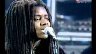 Tracy Chapman - Baby Can I Hold You (1998)
