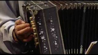 ADIOS NONINO de ASTOR PIAZZOLLA interpretado por Jorge Rutman con la Camerata Porteña