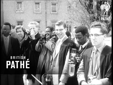 The Queen In Leicester (1958)