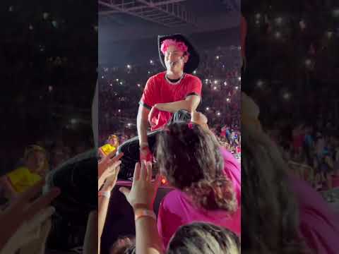 Rosa Show #robson #dosrosa #emillyvickof #show #fortaleza #ceará #travelwithkids #void