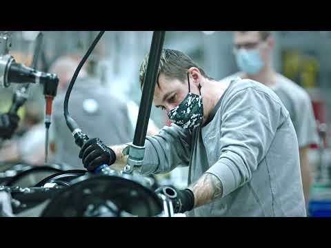 , title : 'Výroba automobilov vo Volkswagen Slovakia'