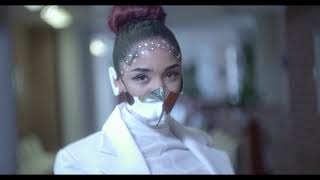 Diferente Lyrics English Translation