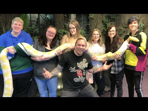 PetTubers VISIT MY REPTILE ZOO!! PEELING A 2 HEAD SNAKE SHED!! | BRIAN BARCZYK