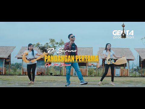 PANDANGAN PERTAMA - De Suruna {Official Music Video}