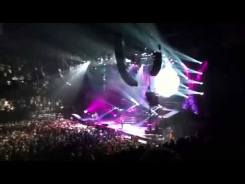 Three Days Grace: 403 (live)