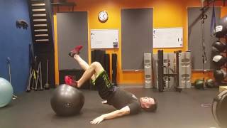 swissball 1 leg bridge