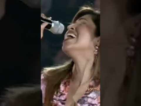 Dueto Mayrenne y Arturo Peniche cover CANTANDO POR UN SUEÑO editado