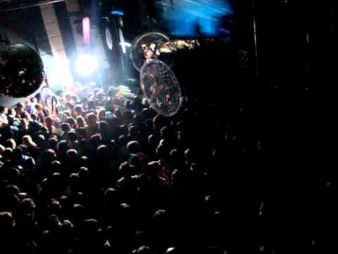 16 Bit Lolitas vs Ladytron - Destroy Every Murder Weapon