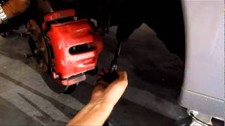 How To Change the Tie Rod Ends on a Jaguar XK8