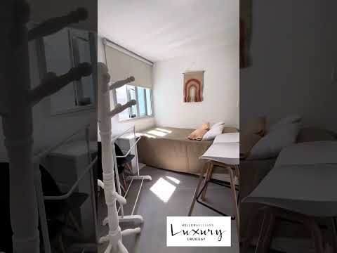 Video de YouTube - Oportunidad VENTA Penthouse 4 D Playa Mansa Punta del Este