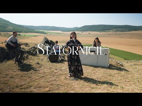 Familia Adascălului - Statornicie