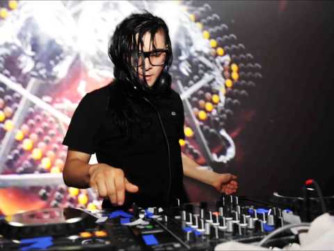 Skrillex - All is Fair in love and Brostep VS Yo Majesty - Club Action