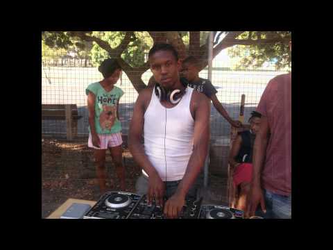 DjWamuva - Rocking Cassinga opening function 2013
