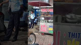 ✅️ Đường phố Bà Rịa buổi sáng. Mua xôi tại đối diện nhà thờ chánh tòa Bà Rịa