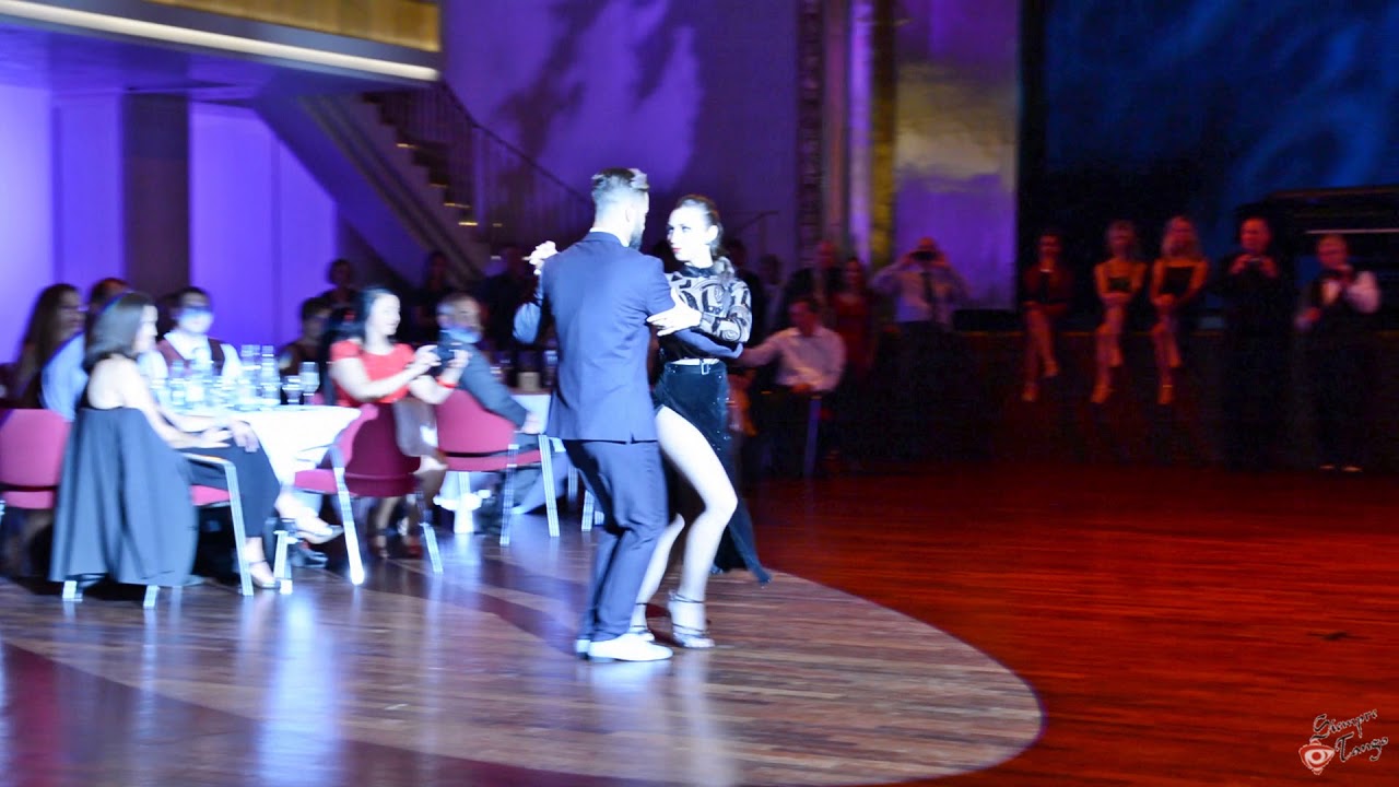 Jose Fernandez & Martina Waldman, Baden-Baden Int. Tango Festival, 21 October 2017, 1/4.